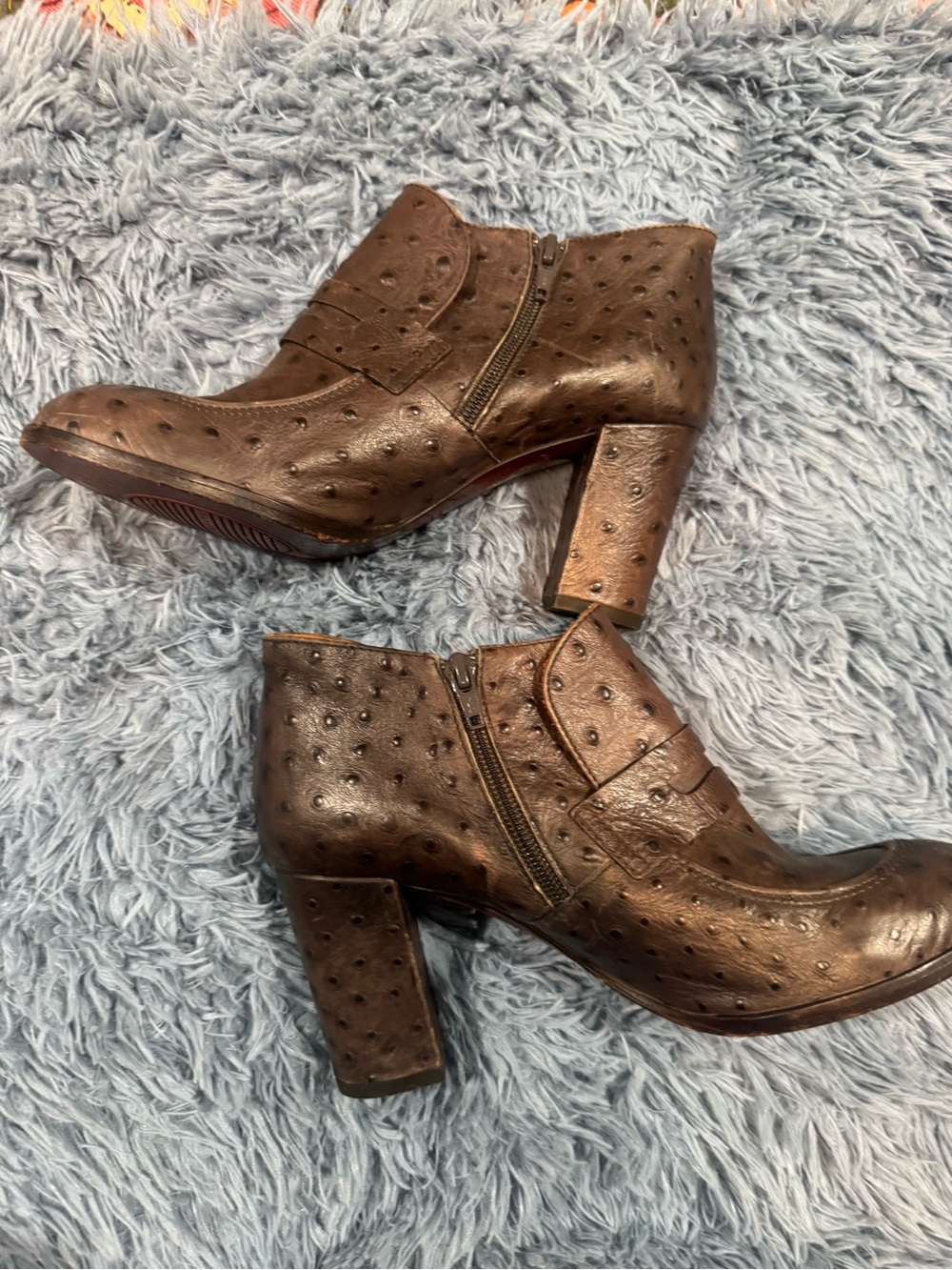 Preowned Chie Mihara Ostrich Leather Ankle Boots In Size 39.5